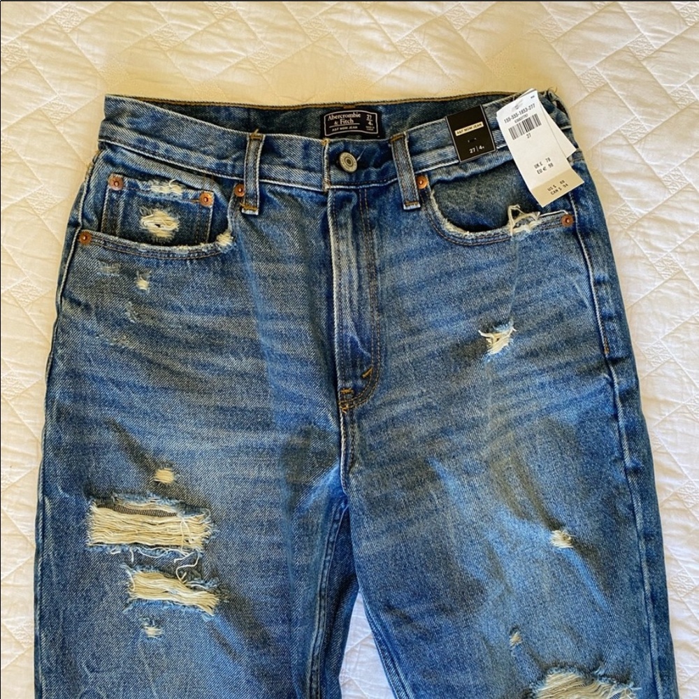 Abercrombie Mom Jeans - Distressed, NWT